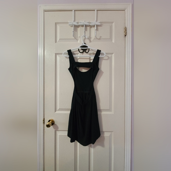 LBD - Picture 2 of 2